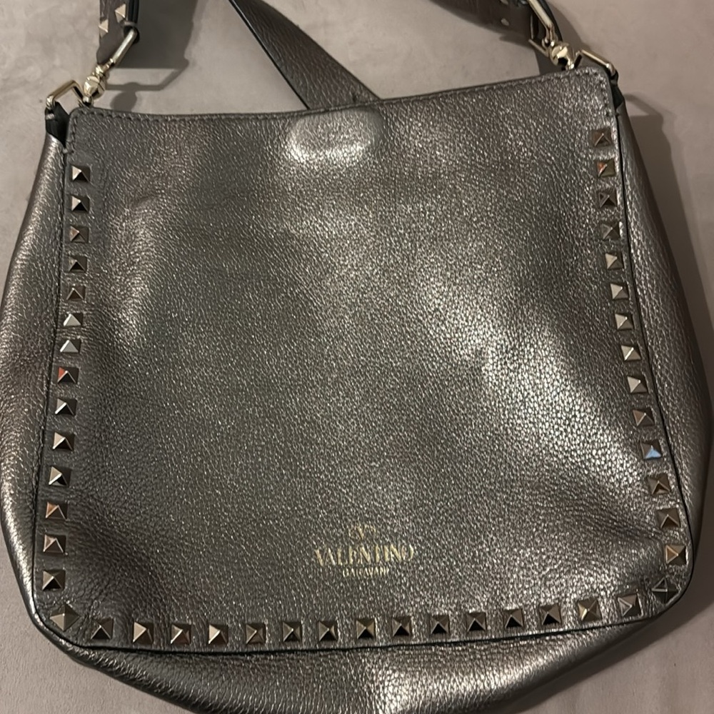 Authentic Valentino Garavani Rockstud Crossbody Hobo Metallic Leather Medium sz - Picture 8 of 16